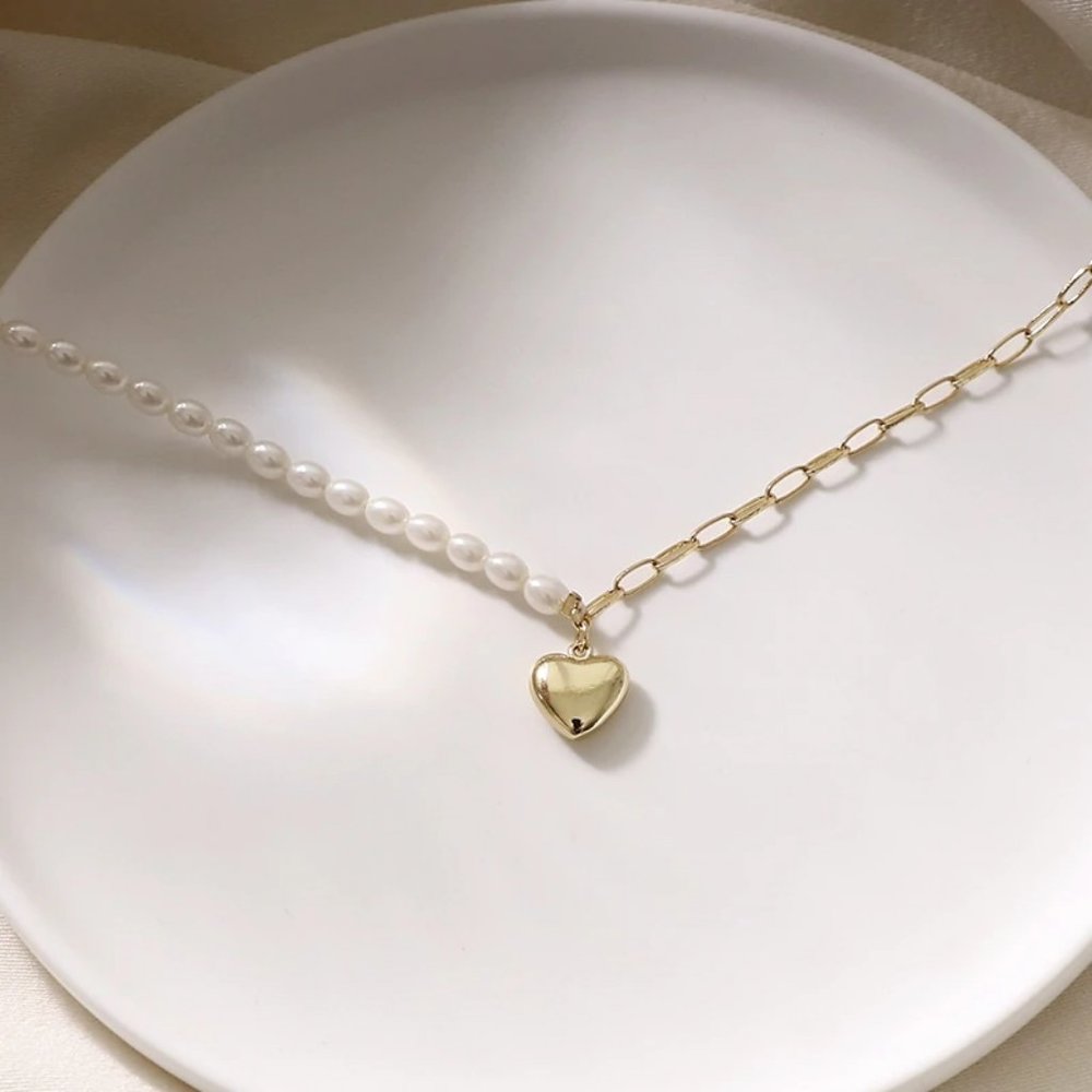 *NEW Yellow Gold Pearl Heart Link Chain Necklace - Picture 3 of 8